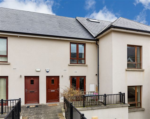 Photo 1 of 10 — 10 The Close, Robswall, Malahide, Co. Dublin