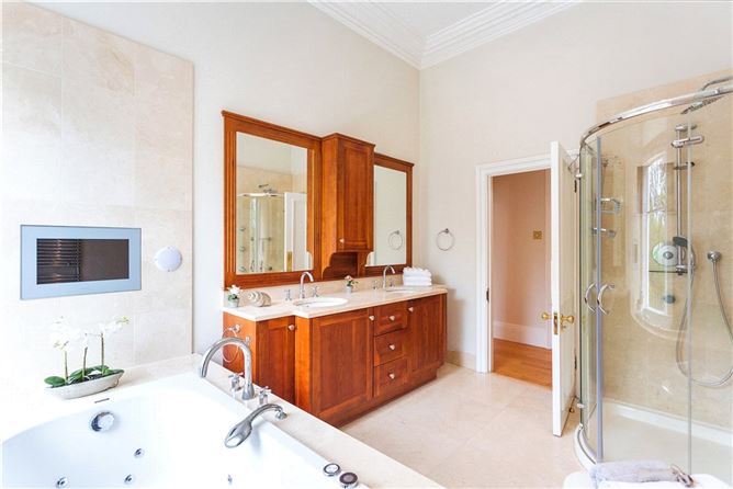 2 Bayswater Terrace, Sandycove, Co. Dublin