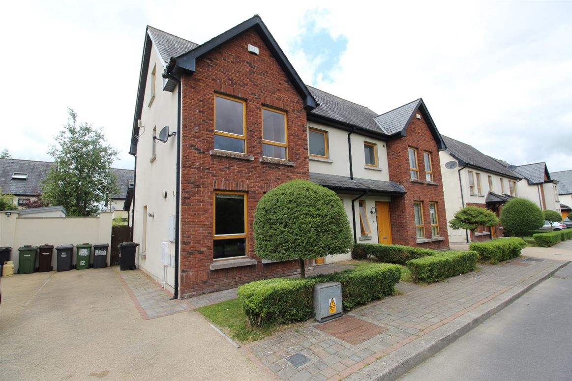 12 Chapelwood Crescent, Hollystown, Dublin 15 DNG Castleknock