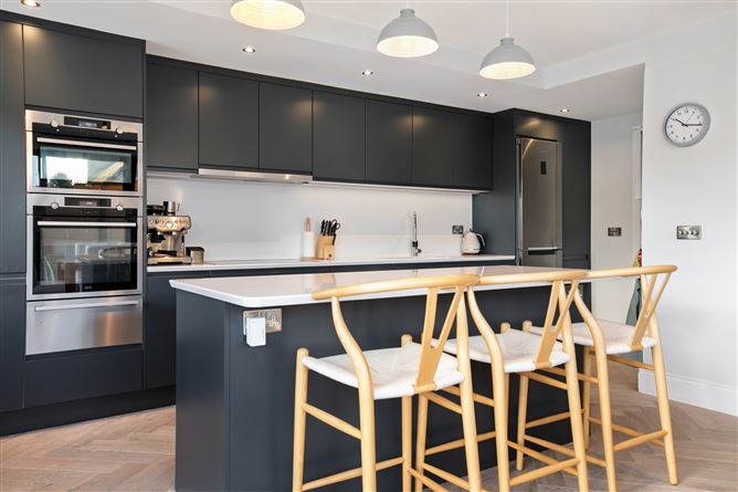 53 Meadow Grove, Dundrum, Dublin 16