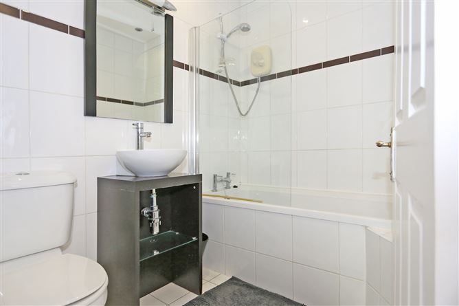 8 The Park, Huntsfield, Dooradoyle, Limerick