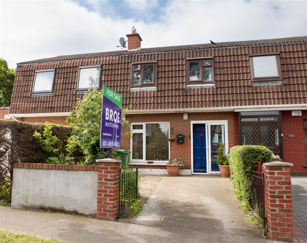 35 Woodford Drive, Clondalkin, Dublin 22 BROE Auctioneers 4708885