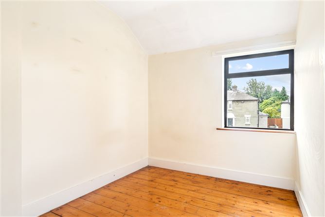 16 Larkfield Avenue, Harold's Cross,   Dublin 6W