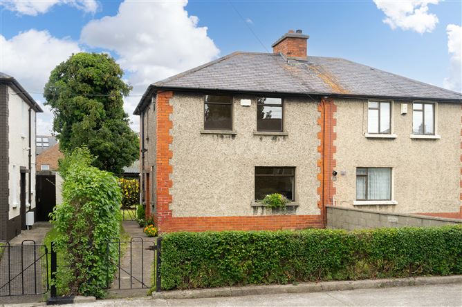 16 Larkfield Avenue, Harold's Cross,   Dublin 6W