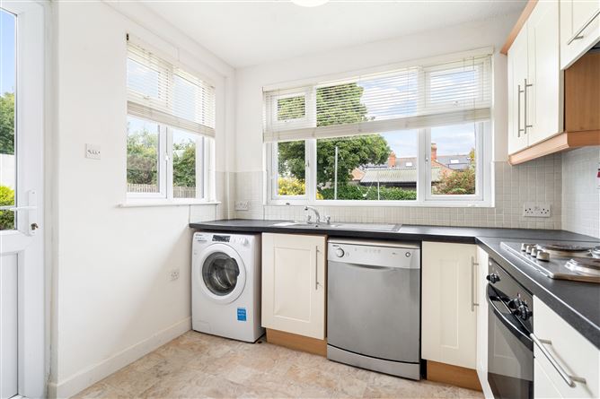 16 Larkfield Avenue, Harold's Cross,   Dublin 6W