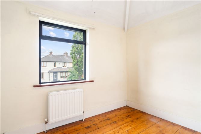 16 Larkfield Avenue, Harold's Cross,   Dublin 6W