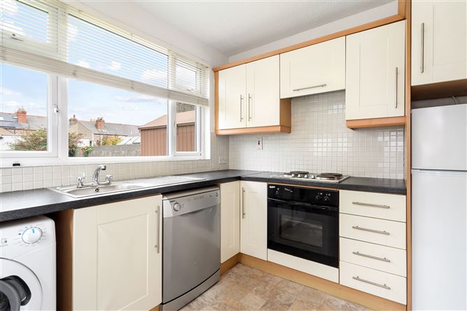 16 Larkfield Avenue, Harold's Cross,   Dublin 6W