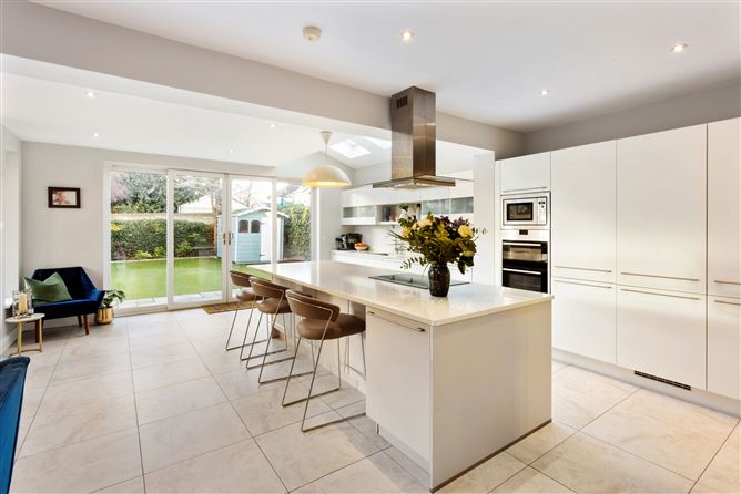 1 Sweetbriar Lane, Kilmacud, Dublin 14