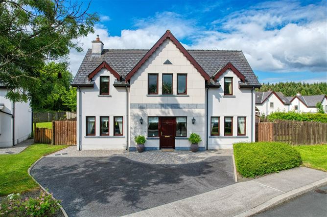 31 Errew Drive, Lough Rynn, Mohill, Co. Leitrim