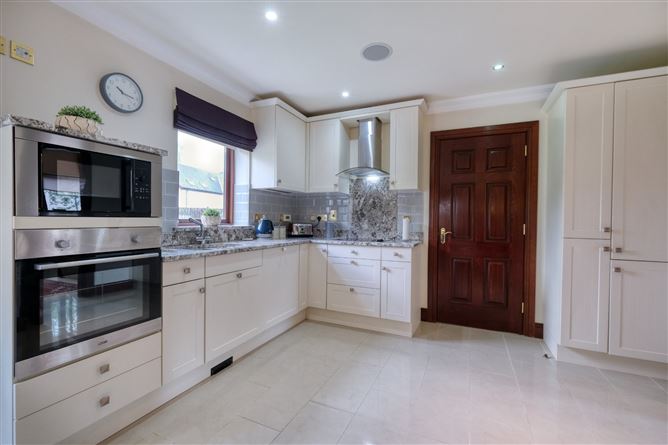 31 Errew Drive, Lough Rynn, Mohill, Co. Leitrim