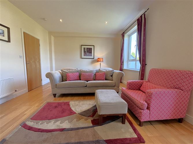 28 Castleheath, Malahide, Dublin