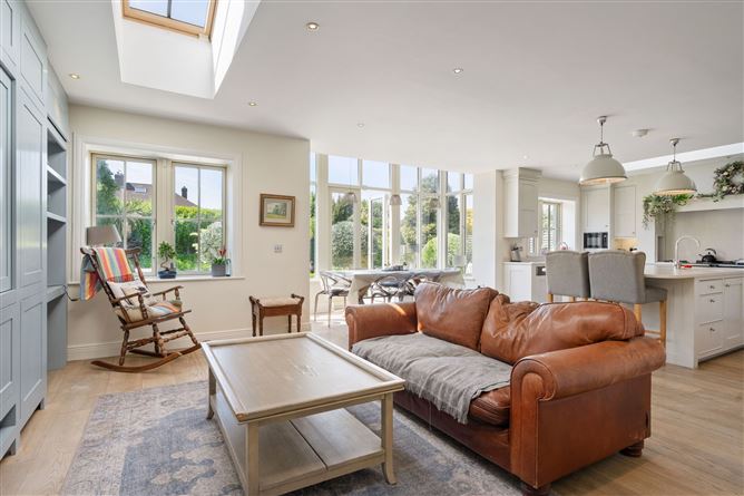 33 North Avenue, Mount Merrion,   County Dublin