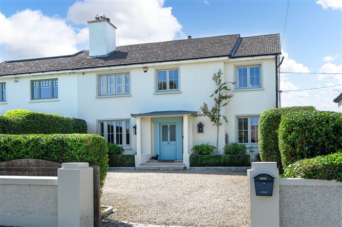 33 North Avenue, Mount Merrion,   County Dublin