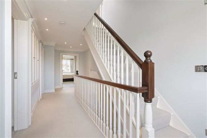 33 North Avenue, Mount Merrion,   County Dublin