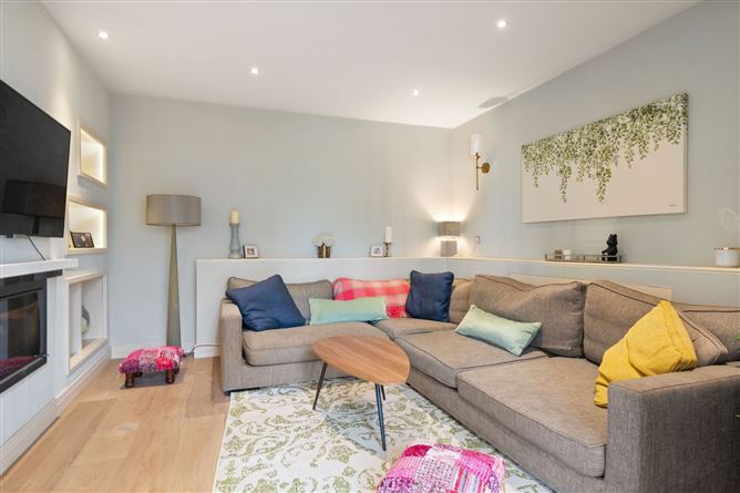 33 North Avenue, Mount Merrion,   County Dublin