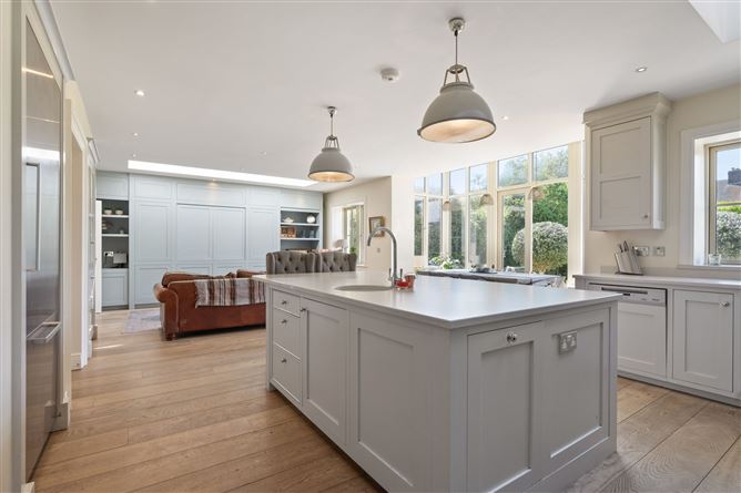 33 North Avenue, Mount Merrion,   County Dublin