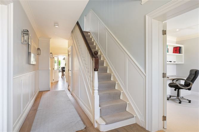 33 North Avenue, Mount Merrion,   County Dublin