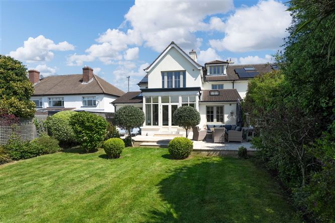 33 North Avenue, Mount Merrion,   County Dublin
