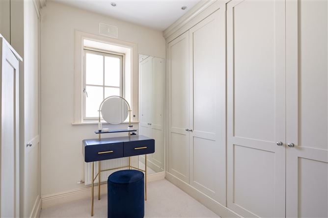 33 North Avenue, Mount Merrion,   County Dublin