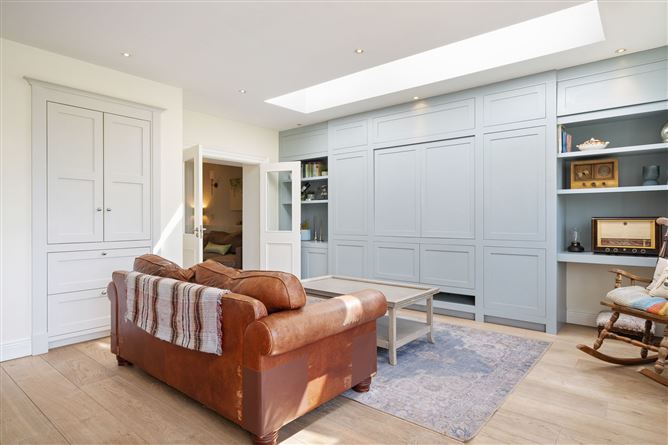 33 North Avenue, Mount Merrion,   County Dublin