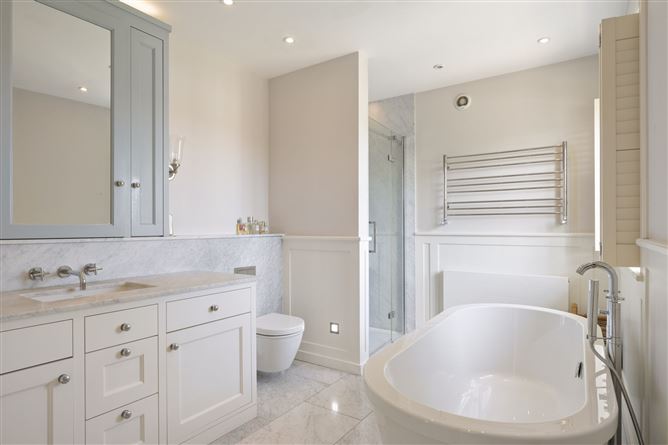 33 North Avenue, Mount Merrion,   County Dublin