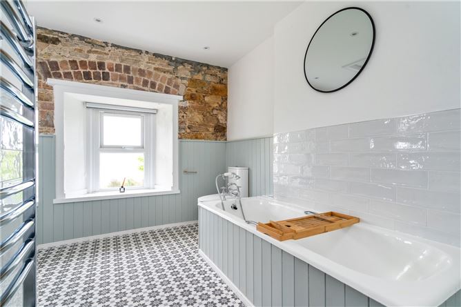 Eala House, Tawnyvorgal, Lough Eske, Barnesmore, Co. Donegal