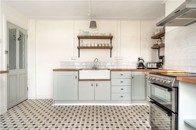 Eala House, Tawnyvorgal, Lough Eske, Barnesmore, Co. Donegal