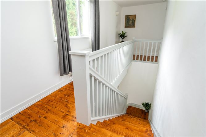 Eala House, Tawnyvorgal, Lough Eske, Barnesmore, Co. Donegal