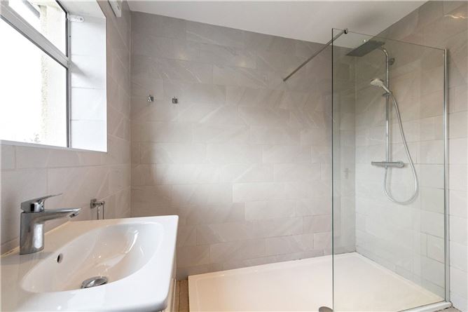 27 Leopardstown Drive, Leopardstown, Co. Dublin