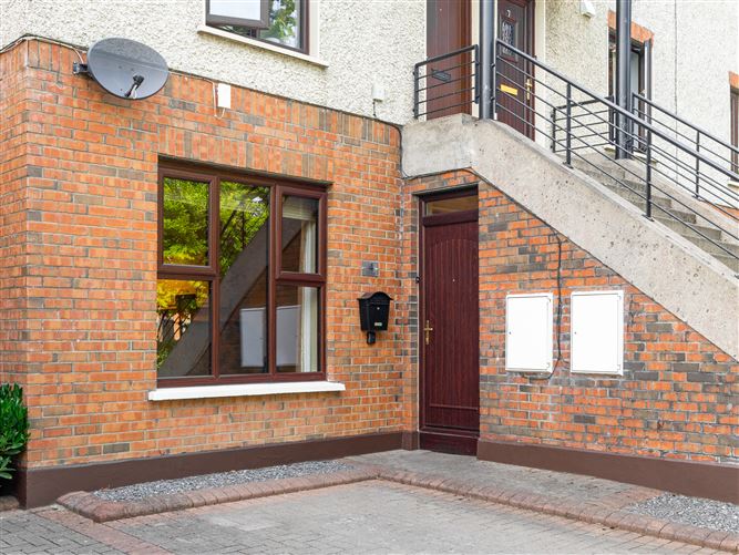 4 The Maples, Moorefield Road, Newbridge, Co. Kildare