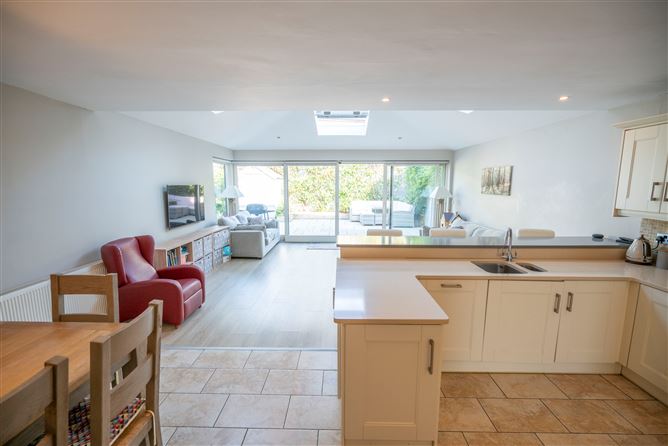 Photo 5 of 21 — 17 Rossmore Drive, Newtownmountkennedy, Wicklow