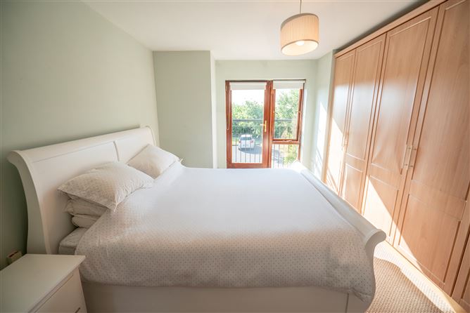 Photo 16 of 21 — 17 Rossmore Drive, Newtownmountkennedy, Wicklow