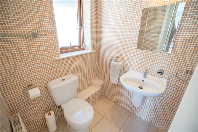 Photo 17 of 21 — 17 Rossmore Drive, Newtownmountkennedy, Wicklow