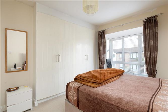 18 Griffeen Glen Boulevard, Lucan, Dublin
