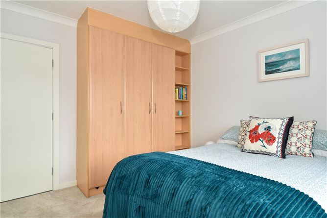 18 Sli Gheal, Ballymoneen Road, Knocknacarra, Galway