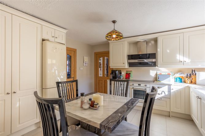 24 Manor Orchard, Thornbury View, Rochestown, Cork
