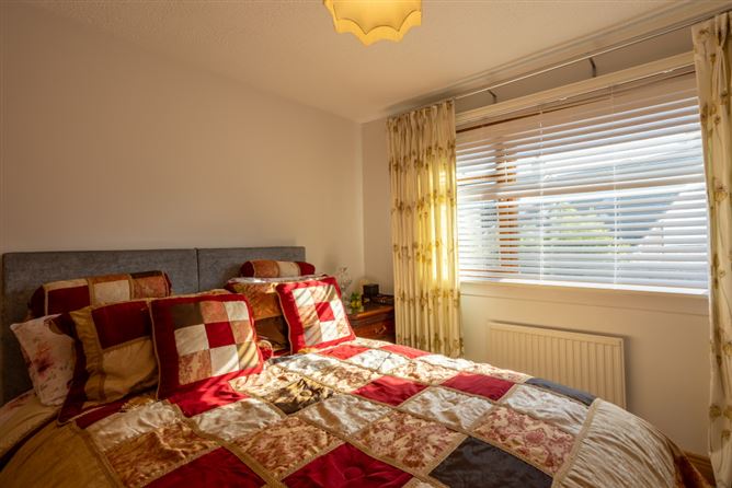 24 Manor Orchard, Thornbury View, Rochestown, Cork