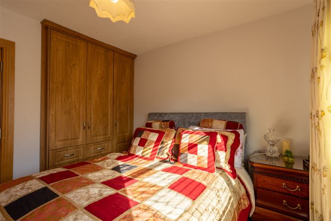 24 Manor Orchard, Thornbury View, Rochestown, Cork