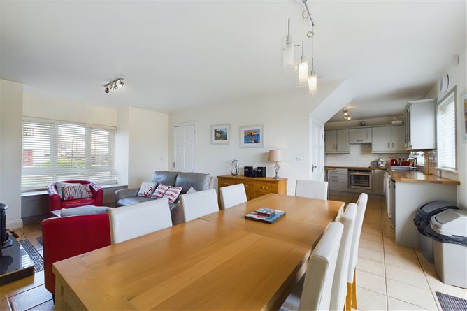 35 Seacliff, Dunmore East, Waterford