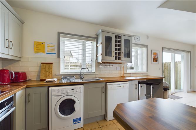 35 Seacliff, Dunmore East, Waterford