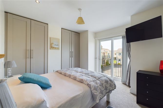 35 Seacliff, Dunmore East, Waterford