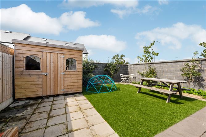 27 White Pines Heights, Rathfarnham, Dublin 16