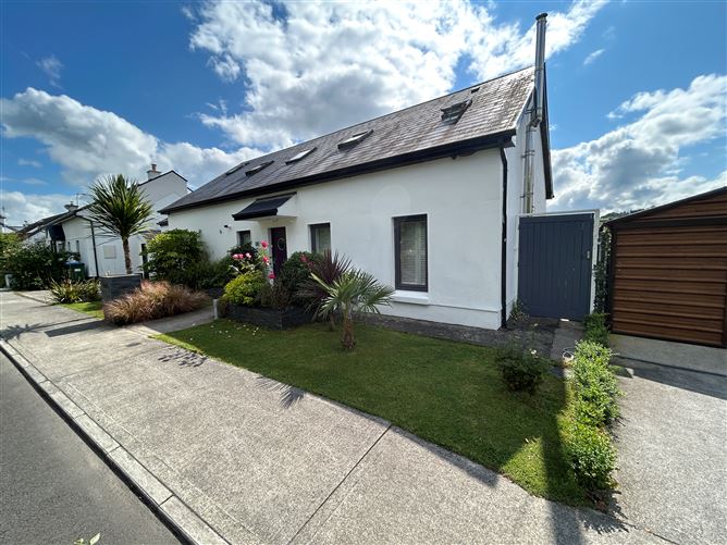 5 Marine Village, Ballina, Tipperary