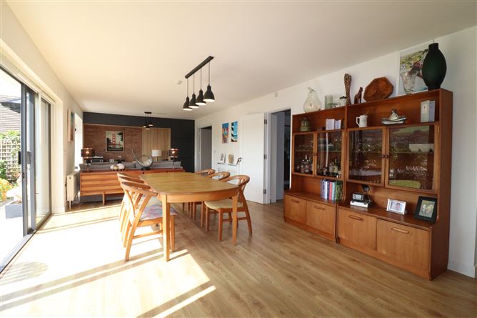 5 Marine Village, Ballina, Tipperary
