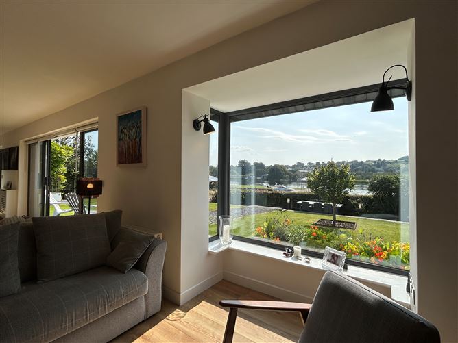 5 Marine Village, Ballina, Tipperary