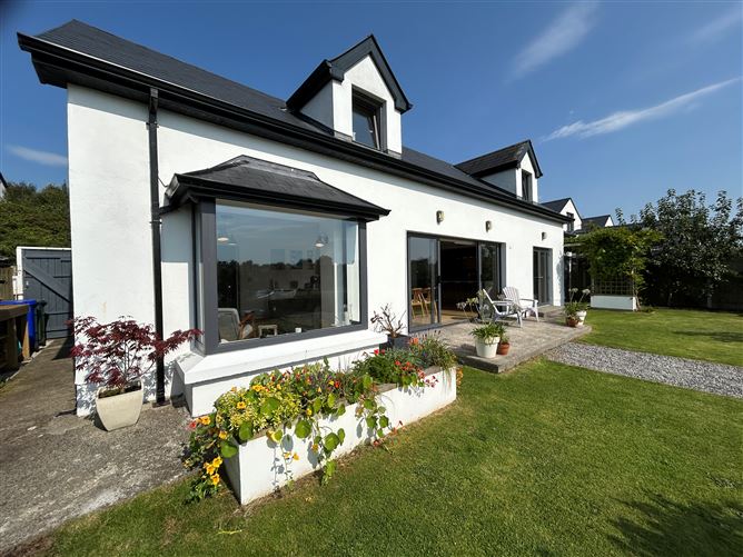 5 Marine Village, Ballina, Tipperary