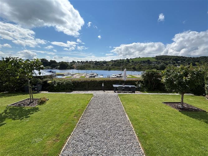 5 Marine Village, Ballina, Tipperary