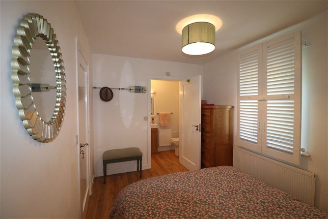 5 Marine Village, Ballina, Tipperary
