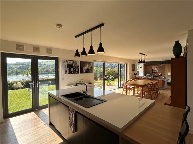 5 Marine Village, Ballina, Tipperary