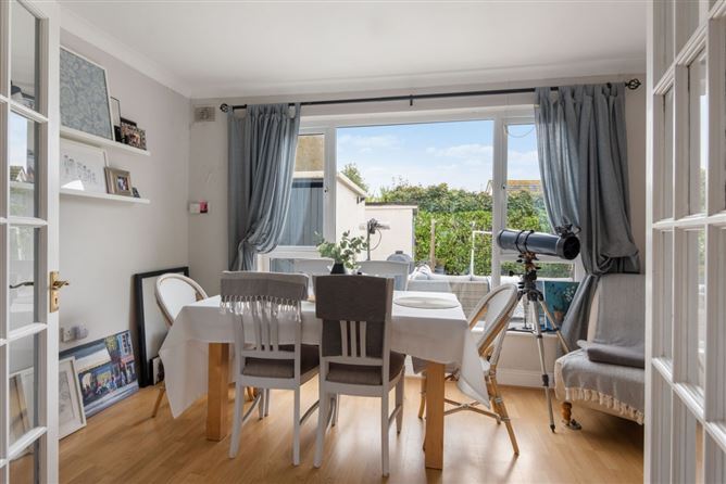 43 Portmarnock Crescent, Portmarnock,   County Dublin